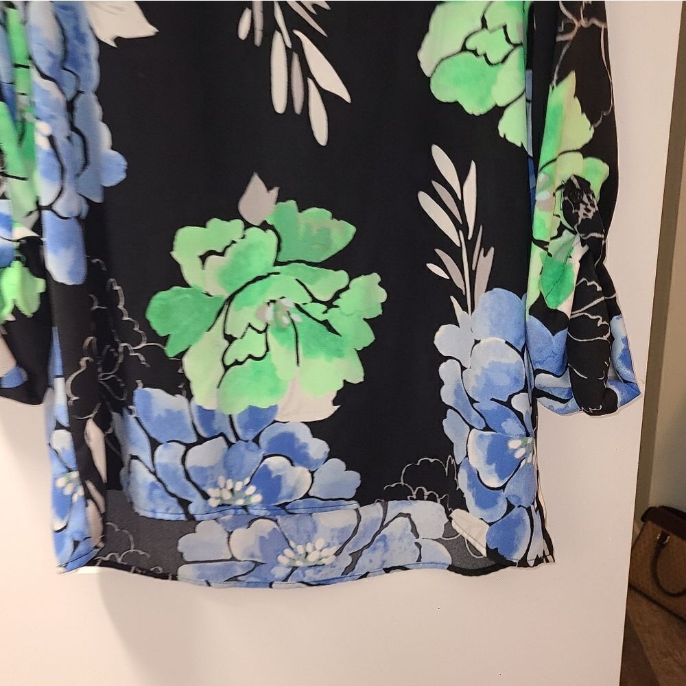Rafella Floral Spring Blouse - Picture 4 of 9